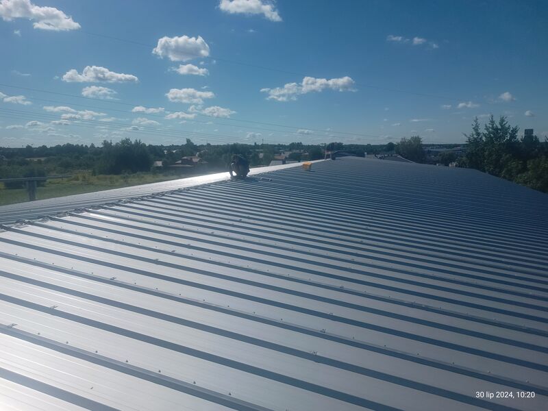 Montaż płyt warstwowych - realizacja 18