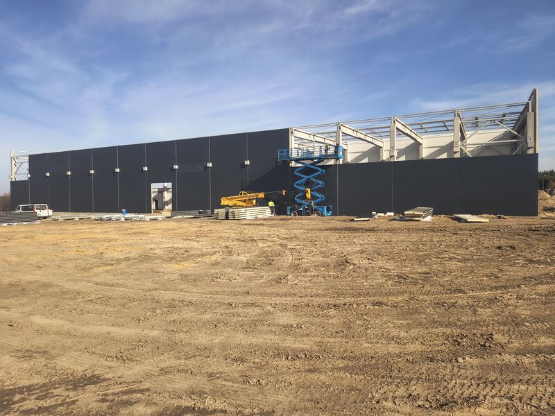 Montaż płyt warstwowych - realizacja 23